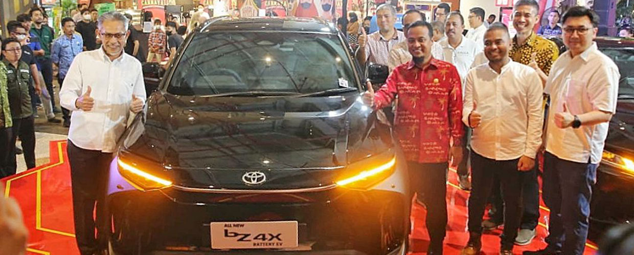 All New Toyota bZ4X:   Battery EV Toyota Pertama di Indonesia  Pilihan Terbaru Teknologi Elektrifikasi Toyota untuk Mendukung Mobilitas Zero Emission